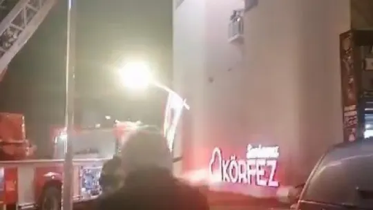 İş hanında korkutan yangın