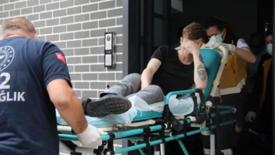 İş merkezindeki tartışma kanlı bitti: 1 yaralı!