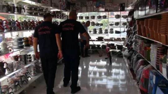 İş yeri sahibi deprem oluyor zannetti, gördüğü manzara dehşete düşürdü