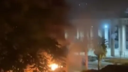 İş yerinde önce yangın çıktı sonra patlama oldu