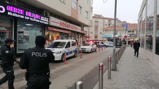 İş yerine gelip çalışana kurşun yağdırdılar