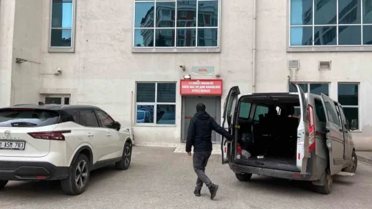 Evden çıkan kadın pusu kurularak öldürüldü