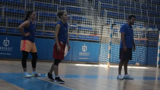 İşitme engelli Çağla, Kadınlar Basketbol Süper Ligi'nde bir ilki gerçekleştirecek!