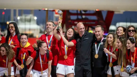 İspanya Futbol Federasyonu Başkanı Luis Rubiales istifa etti