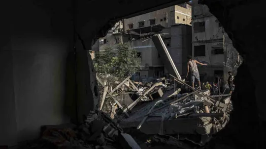 İsrail'in Gazze'ye saldırılarında can kaybı 9 bin 488'e yükseldi