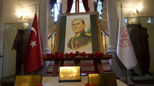 İsrail'in saldırısında bacağını kaybeden Gazzeli gazeteci meslektaşlarına seslendi