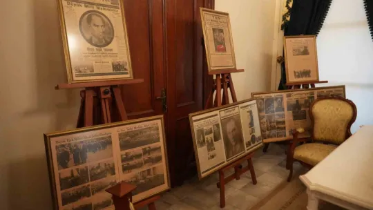 İsrail'in saldırısında bacağını kaybeden Gazzeli gazeteci meslektaşlarına seslendi