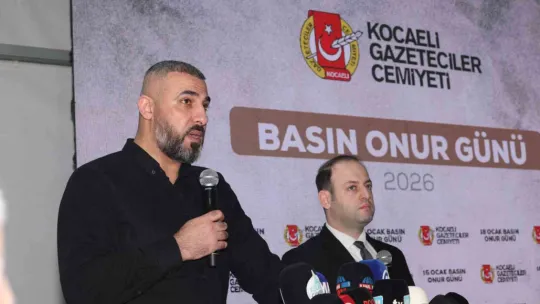 İsrail'in saldırısında bacağını kaybeden Gazzeli gazeteci meslektaşlarına seslendi