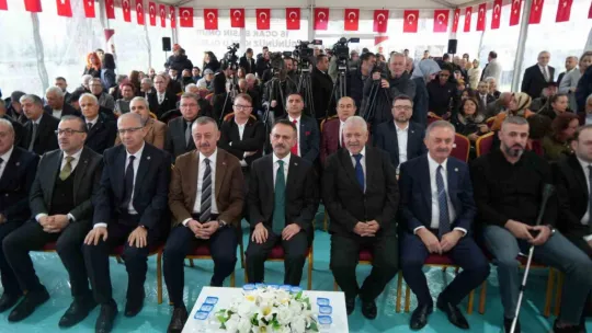 İsrail'in saldırısında bacağını kaybeden Gazzeli gazeteci meslektaşlarına seslendi