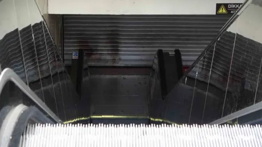 İstanbul'da bazı metrolar geçici süreyle kapatıldı