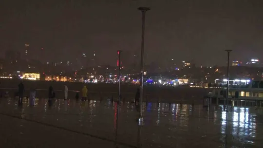 Kocaeli'de beklenen yağış başladı