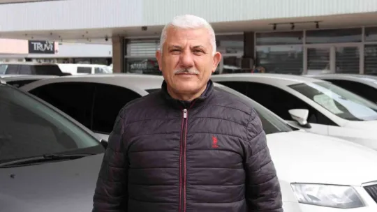 Herkes onlardan şikayetçi: 'Ayaklı galericiler'