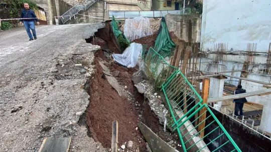 İstinat duvarı çökmüştü, hasarın boyutu ortaya çıktı