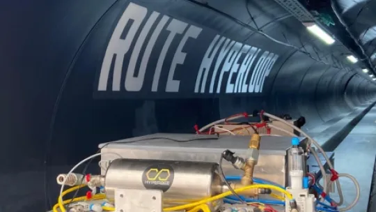 İsviçre'de European Hyperloop Week yarışında 3 kez birincilik alan takım aracını yeniden yarıştırıyor