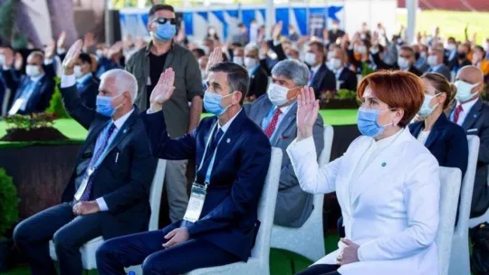 İYİ Parti üst yönetiminde deprem!