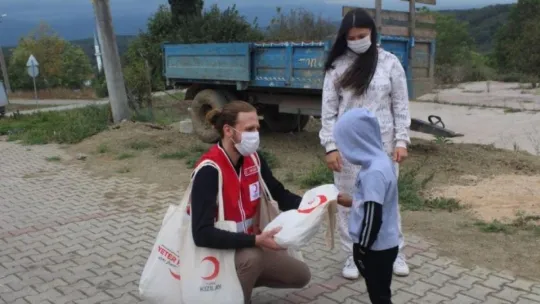 İyilik Serüveni Kocaeli'de çocukları sevindirdi
