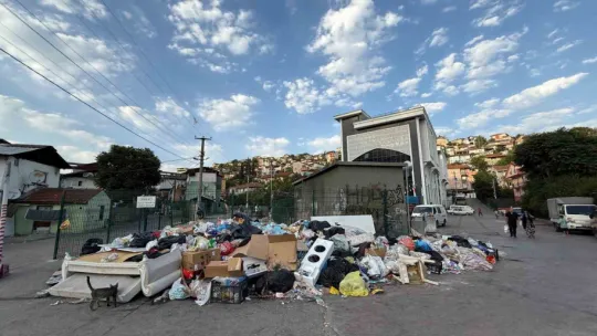 İzmir'den sonra, İzmit de çöplüğe döndü