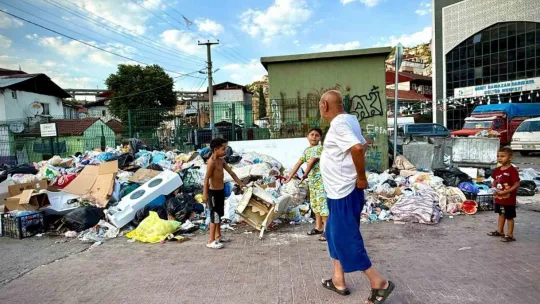 İzmir'den sonra, İzmit de çöplüğe döndü