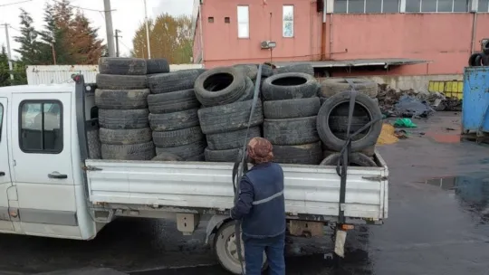 İzmit Belediyesi 50 ton atık lastik topladı!