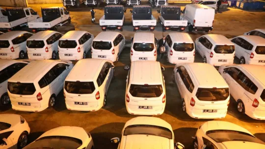 İzmit Belediyesi araç filosunu büyüttü