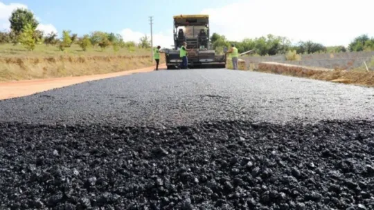 İzmit Belediyesi, Kabaoğlu Mahallesi'ndeki yolu yeniledi