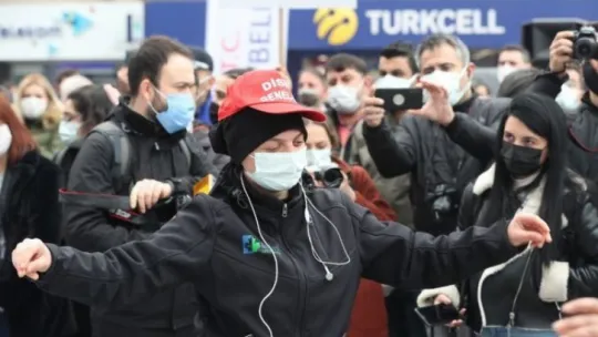 İzmit Belediyesi'nde toplu iş sözleşmesi imzaladı