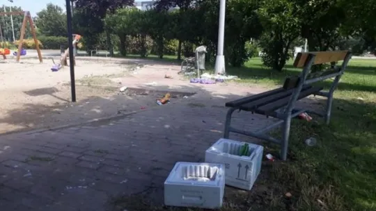 İzmit Belediyesine çöp tepkisi büyüyor!