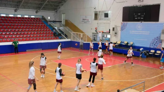 İzmit Belediyespor gözünü Süper Lig'e dikti
