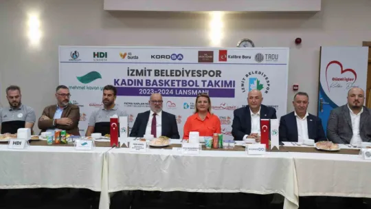 İzmit Belediyespor Kadın Basketbol Takımı'nın yeni kadrosu tanıtıldı