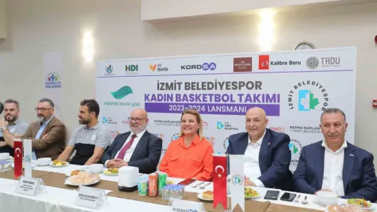 İzmit Belediyespor Kadın Basketbol Takımı'nın yeni kadrosu tanıtıldı