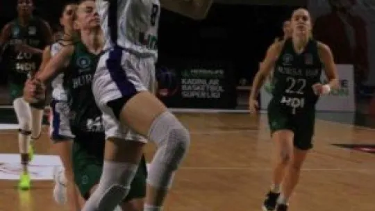 İzmit Belediyespor, yine farklı mağlup oldu!