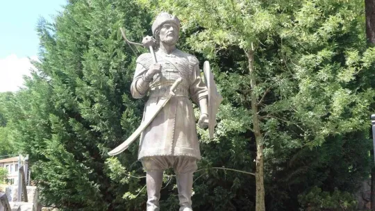 İzmit'in ilk camisi, manevi iklimiyle hayran bırakıyor