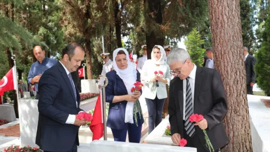 İzmit'in işgalden kurtuluşunun 101. yılı törenle kutlandı