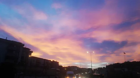 İzmit Körfezi ile birleşen gökyüzünün rengi mest etti