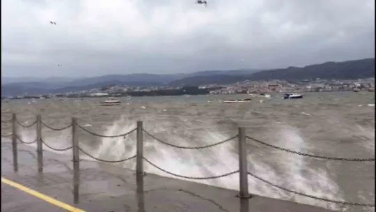 İzmit Körfezi'nde fırtına
