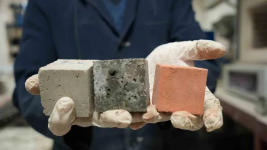 İzmit Körfezi'nin çamuru tuğla ve briket oldu