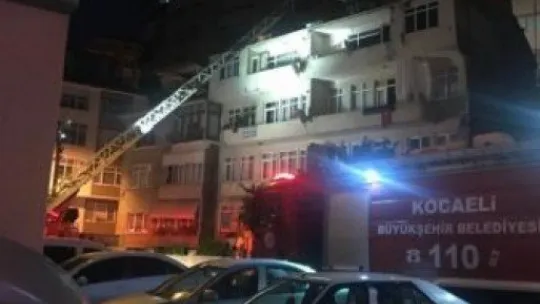 İzmit Kozluk Mahallesi'nde korkutan yangın!