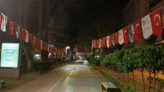 İzmit sokakları bom boş kaldı!