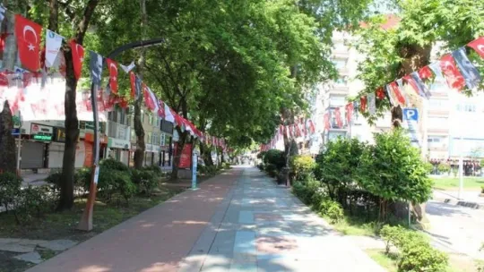 İzmit sokakları tekrar sessizliğe büründü