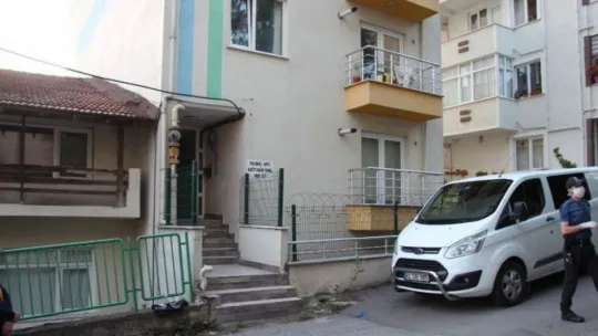 İzmit'te 43 yaşındaki adam evinde ölü bulundu!