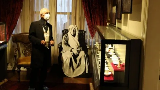 İzmit'te Atatürk evinde anıldı!