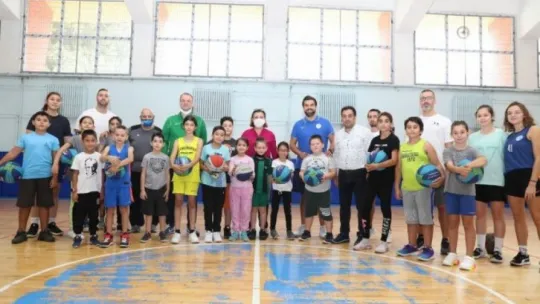 İzmit'te basketbol okullarına yoğun ilgi!