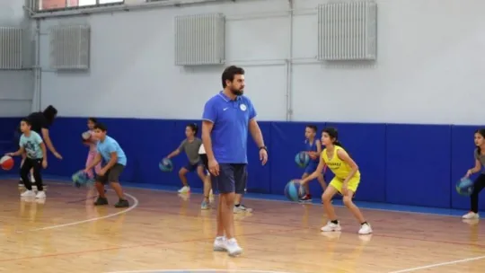 İzmit'te basketbol okullarına yoğun ilgi!