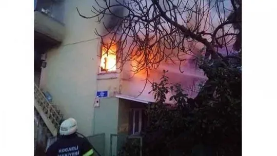 İzmit'te devrilen elektrik sobası binayı yaktı: 1 yaralı