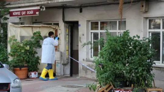 İzmit'te ev arkadaşları arasında kanlı kavgada 1 ağır 2 yaralandı!