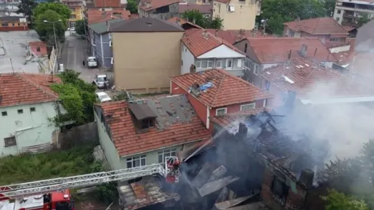 İzmit'te korkutan yangın!