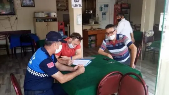 İzmit'te koronavirüs denetimleri sürüyor