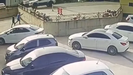 İzmit'te okul bahçesine yorgun mermi düştü