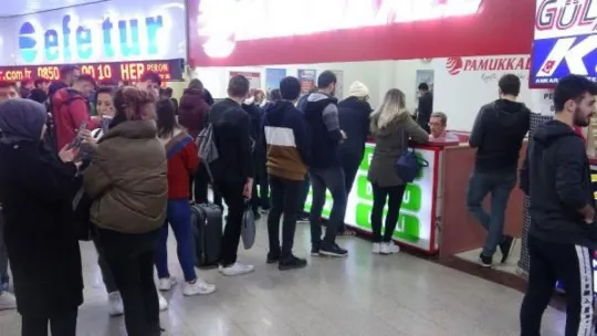 İzmit'te otogarda koronavirüs tatili yoğunluğu!