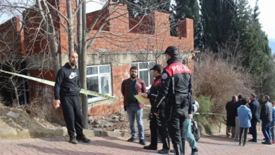 İzmit'teki evinde ölü bulundu!